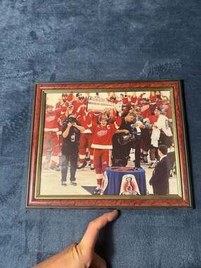 Steve Yzerman Detroit Red Wings 1998 Stanley Cup Celebration Framed Photograph